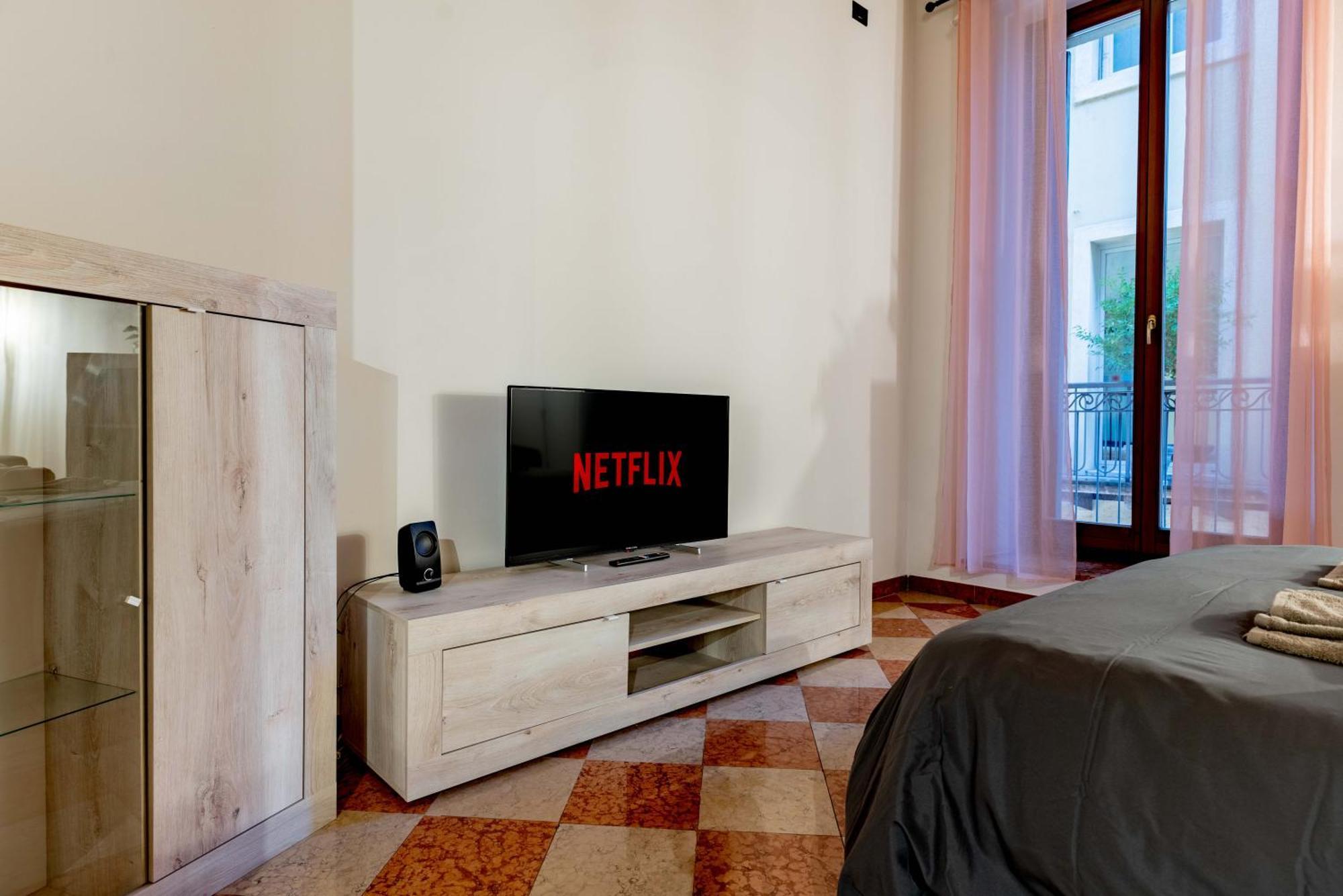 -Near Arena & Giuletta- Pet Friendly Mazzini Palace Verona Esterno foto